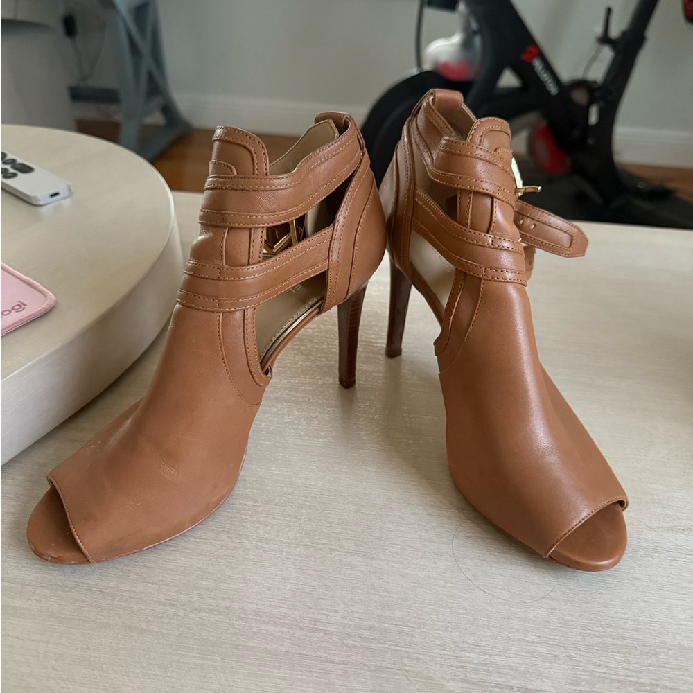 Michael Kors Tan Strappy Heels